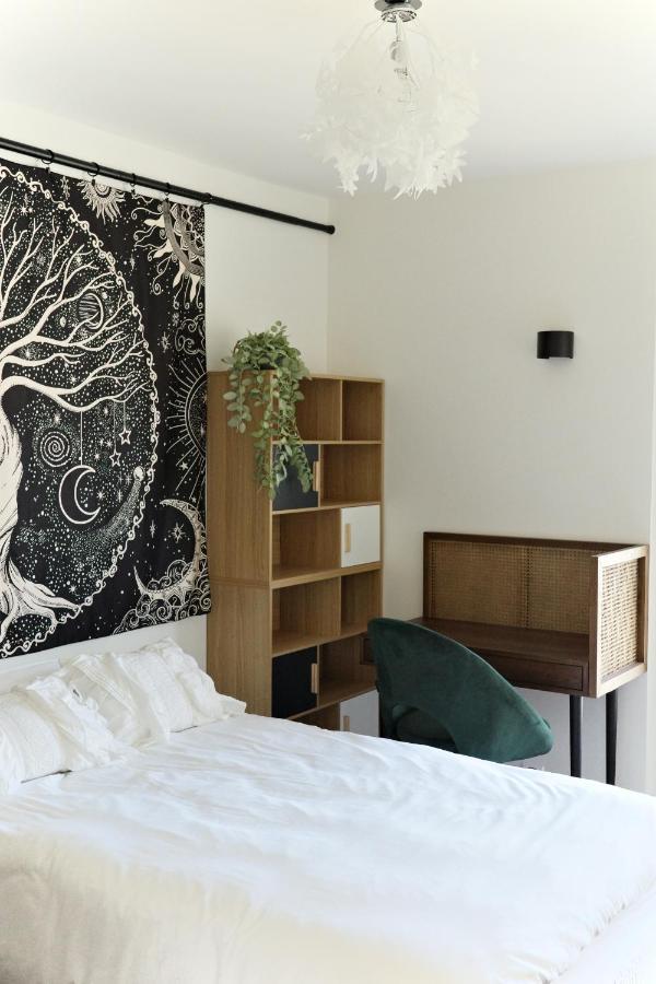 Rose Blossom Apartment In Paris Vanves Bagian luar foto